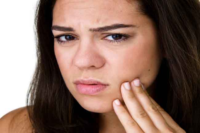 मसूड़ों की समस्या की पहली स्टेज